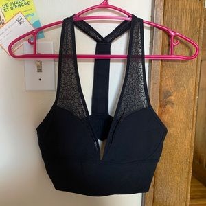 Lululemon Laced Sports Bra (V Neckline) Size: S
